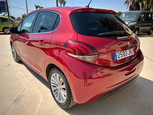 PEUGEOT 208 ALLURE 1.2 E-THP AUTO SPANISH LHD IN SPAIN 82000 MILES SUPERB 2015